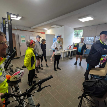 Velo - Aviron de Caudebec à Jumieges Dimanche 17 mai 2026 (photos Linda & Claudine) - Tirage au sort des 2 équipages par le président